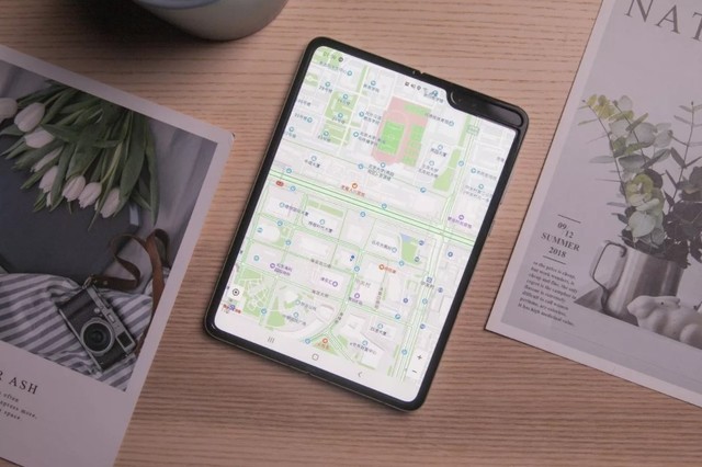 三星Galaxy Fold解读 新折叠形态手机演进方向 