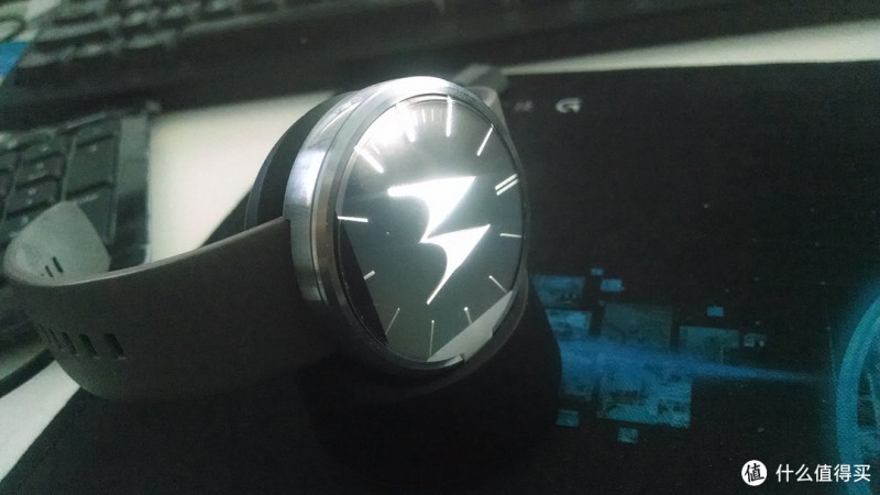 Moto 360 搭载 Duwear 智能手表系统体验