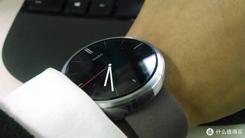 Moto 360 搭载 Duwear 智能手表系统体验