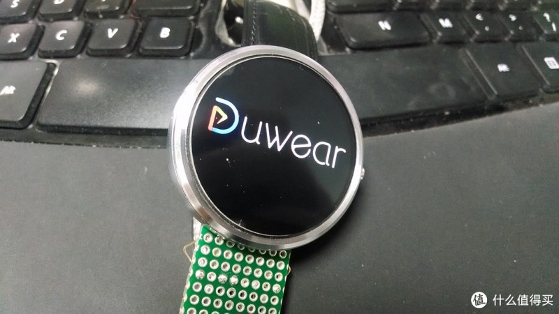 Moto 360 搭载 Duwear 智能手表系统体验